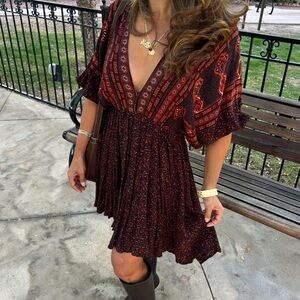 💕Vici Burgundy and Black Patterned Mini Dress💕
